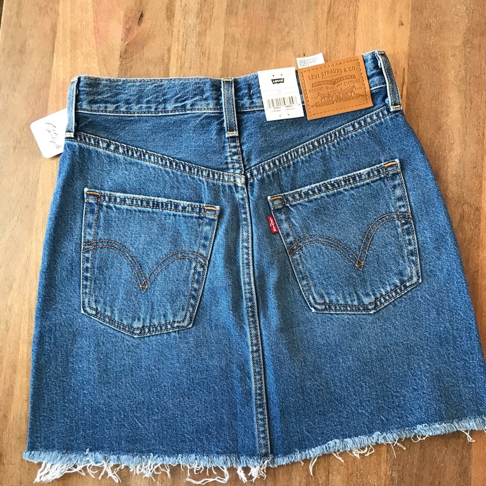Levi’s Ribcage Skirt